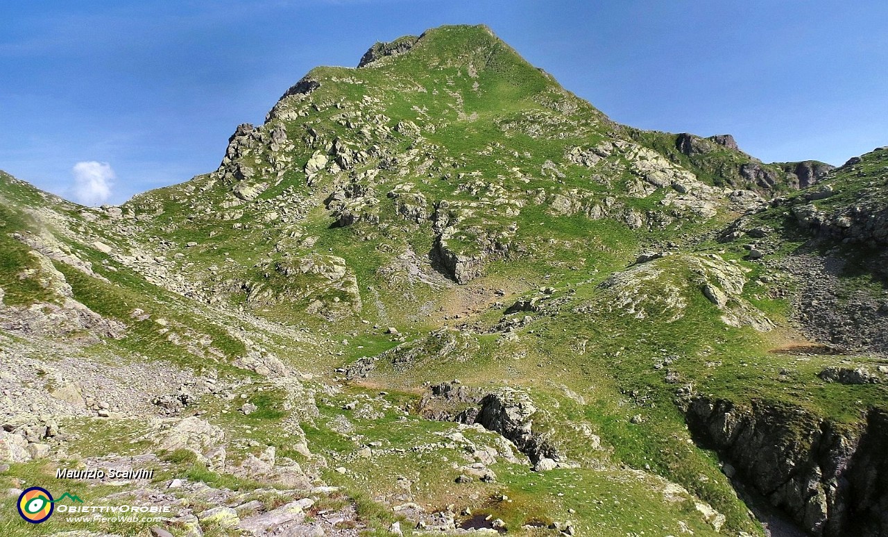 25 Un ultimo dosso, ecco la Cima di Val Pianella....JPG